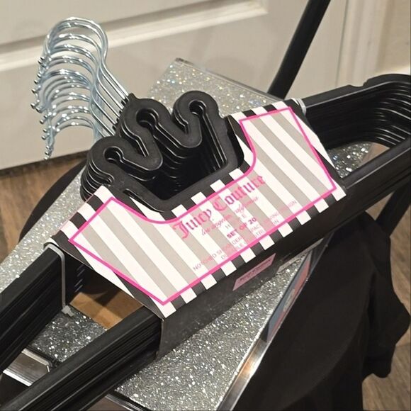 Juicy Couture Notched Shoulder Space Saving Crown Top Set of 20 Hangers- Black - Picture 3 of 12
